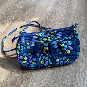 Vera Bradley small crossbody purse.